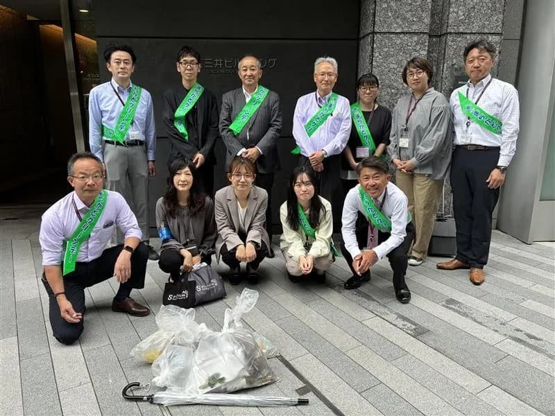 JA三井リース、銀座本社周辺で清掃活動を実施。日本橋への移転を前に地域へ感謝